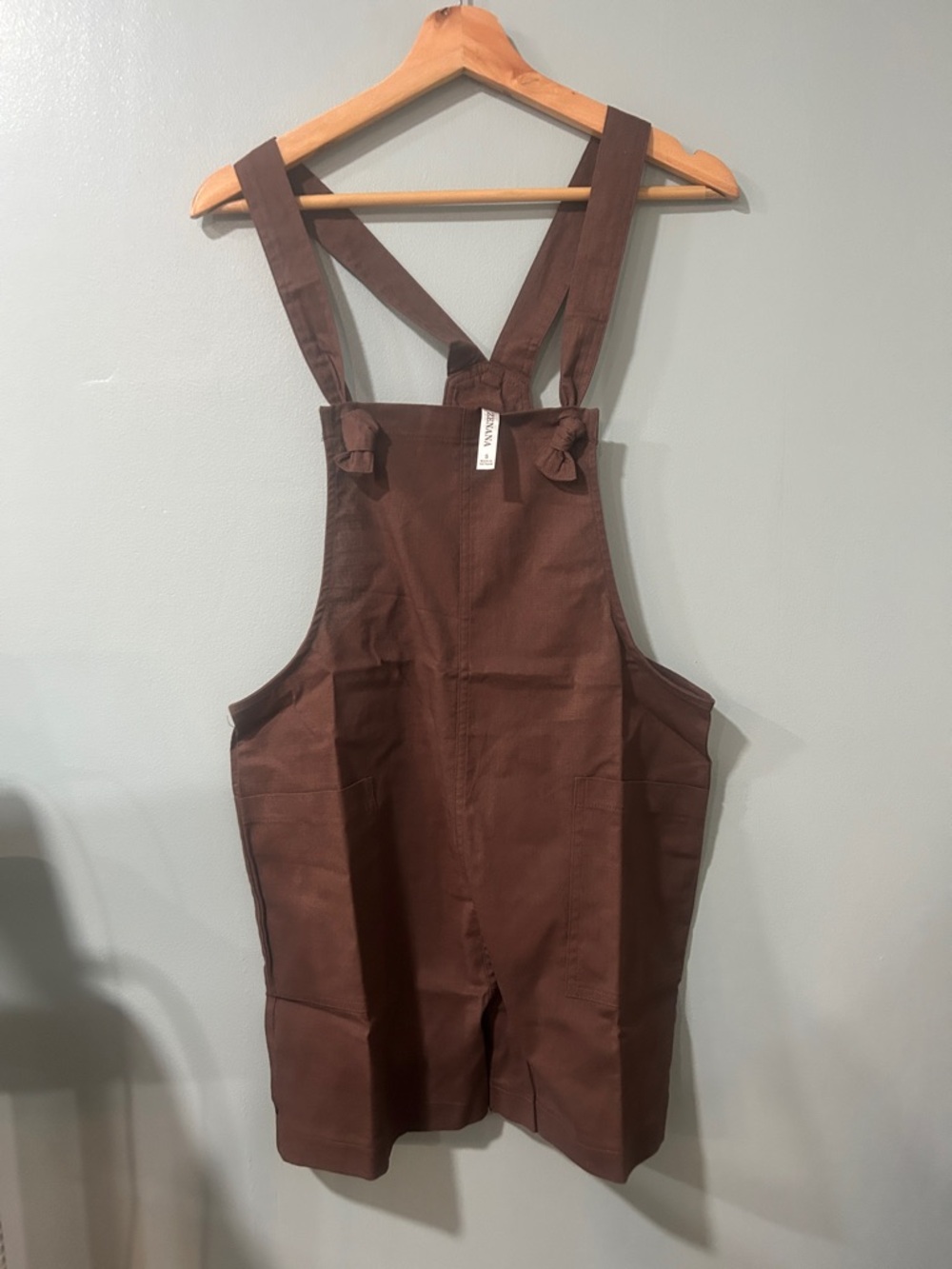 Zenana Brown Short Overall Romper 34’ Len from shoulder inseam 3’ ins NWOT